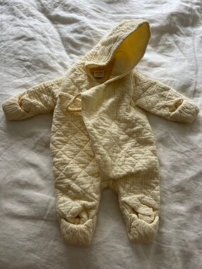 Hanna Andersson Quilted Hooded Baby One-Piece - Cream